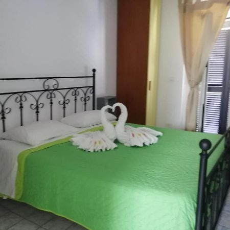 Brigida'S Apartments Ипсос Экстерьер фото