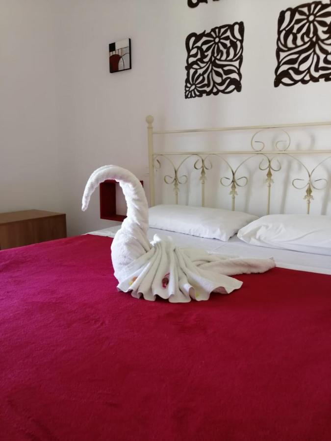 Brigida'S Apartments Ипсос Экстерьер фото